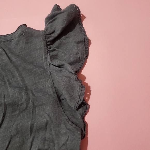 Hollister Grey Knit Top Eyelet Lace Ruffles Super Cute Preppy - Picture 7 of 8